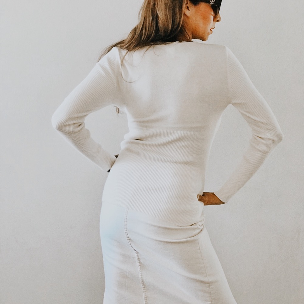 Nanette Lepore white sweater size Med - Picture 2 of 6